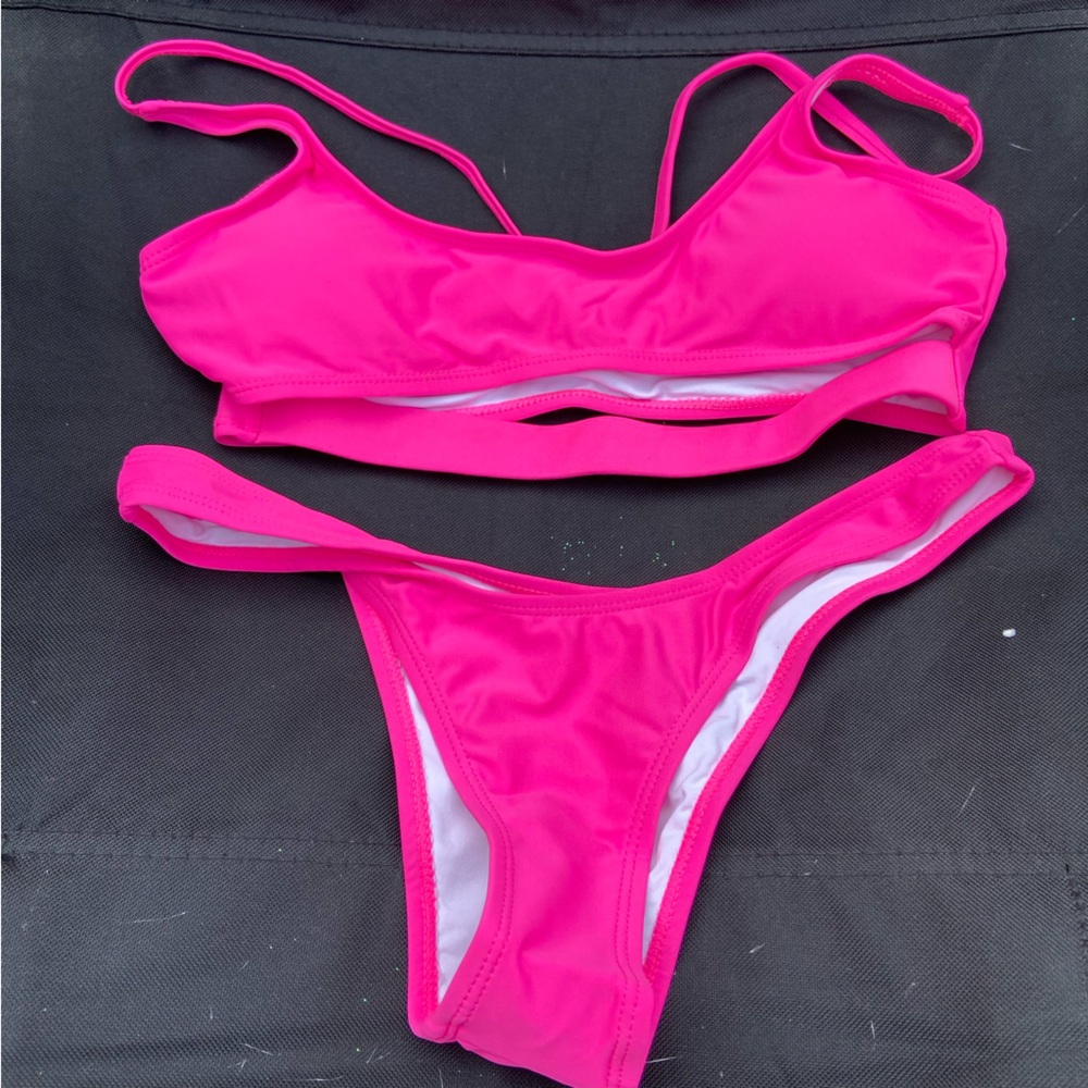 Bright pink bikini set size Small brand new